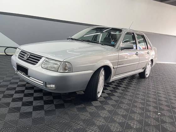 VOLKSWAGEN SANTANA 2.0 MI COMFORTLINE 8V GASOLINA 4P MANUAL